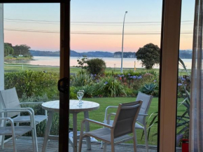 La Plage - Beachfront Apartment